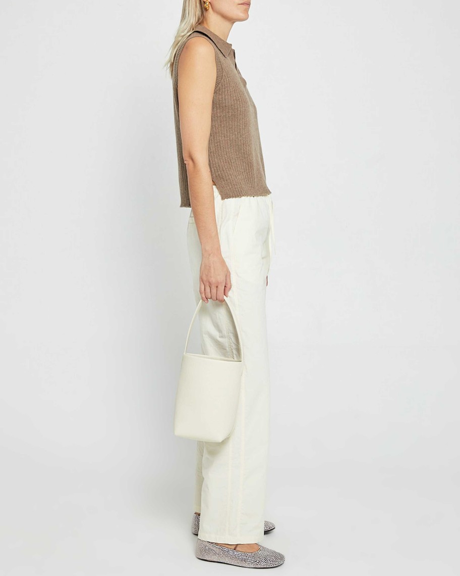 Clothing CAARA | Victroia Cashmere Sweater Mocha