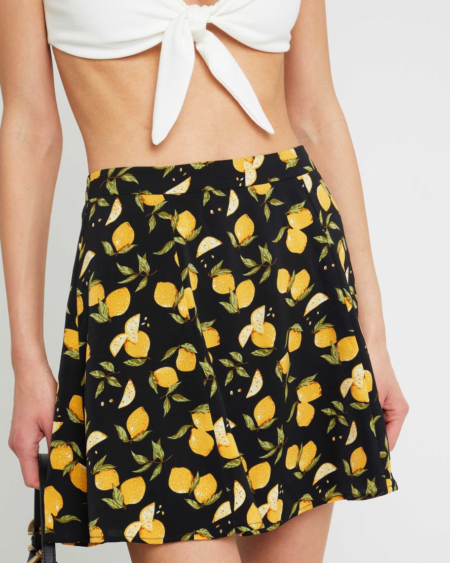 Clothing kourt | Taren Skirt Black Fruit Print